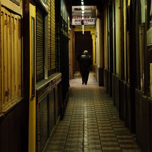 24_fran_simo_0053_Se-traspasa_ISC9872_Es-Lloga-Street-photography.es.jpg