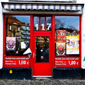20091119_fran_simo_0004__ISC5707_Es-Lloga-store-front-Store-Fronts.jpg