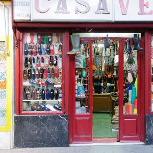 20101014_fran_simo_0007_Casa-Vega_KSC9003_Madrid-Store-Fronts.jpg