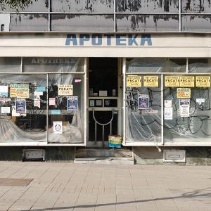 20120918_0009__belgrade-_belgrado-_DXO-_store_front_fran_simo__A000904_DxO.jpg